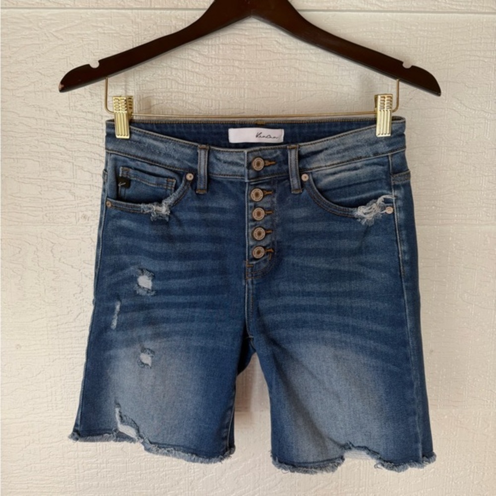 KanCan Distressed Button Fly Denim Shorts Size S 7” Inseam